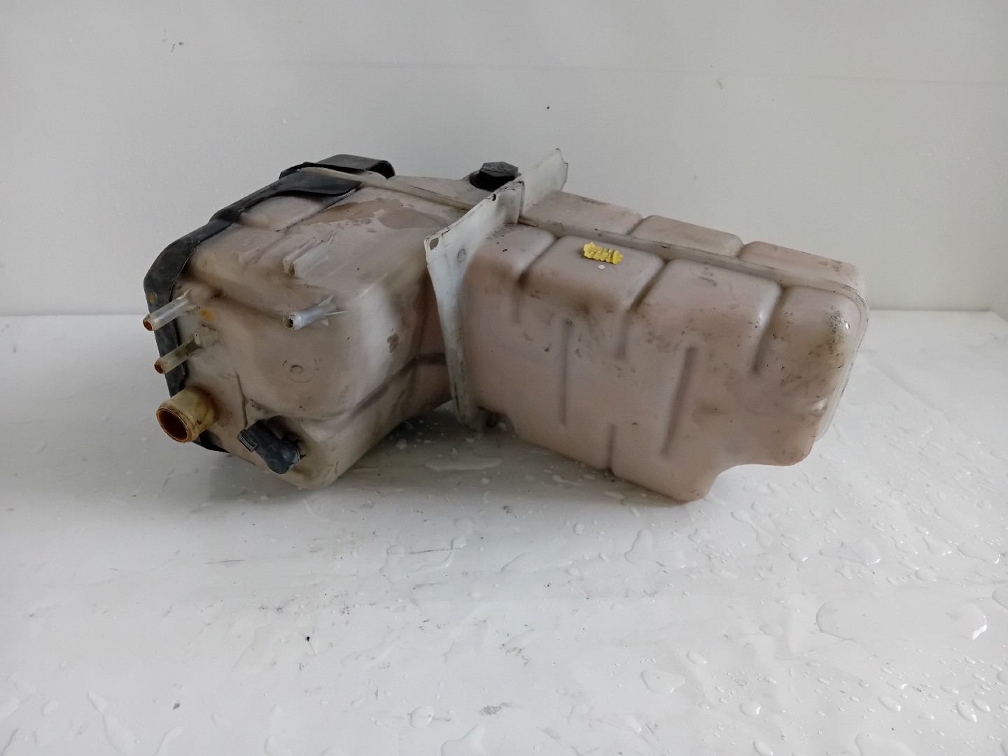 Deposito da Água SCANIA P,G,R,T - series | 03 -  Imagem-3