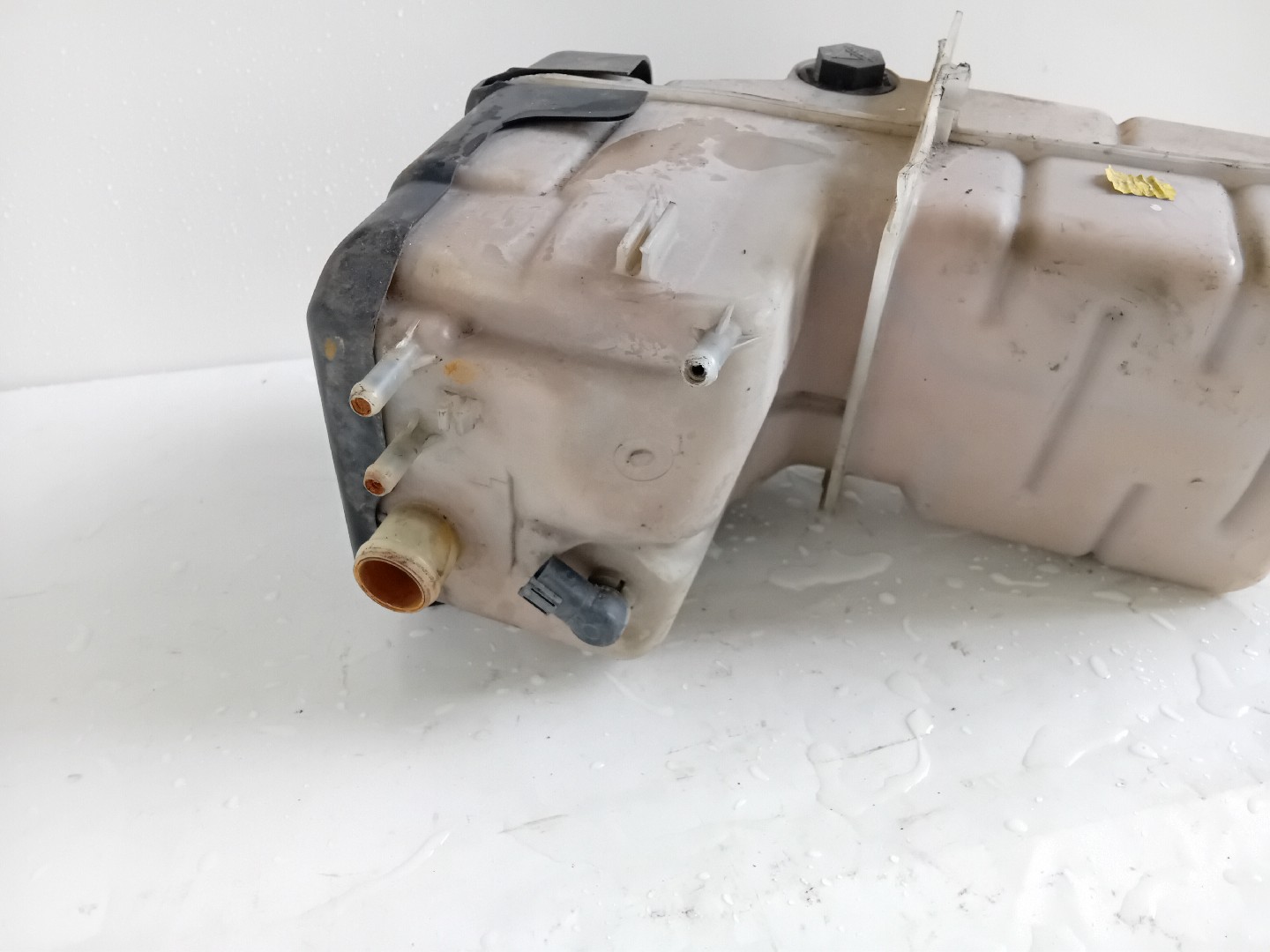 Deposito da Água SCANIA P,G,R,T - series | 03 -  Imagem-4