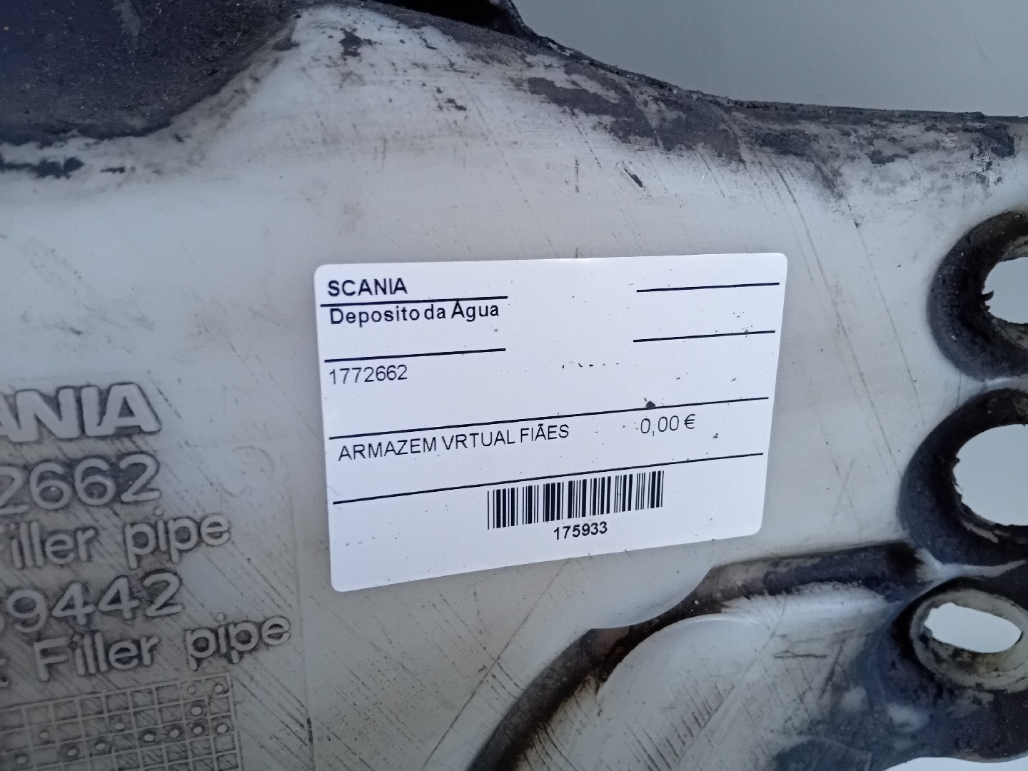 Deposito da Água SCANIA P,G,R,T - series | 03 -  Imagem-2