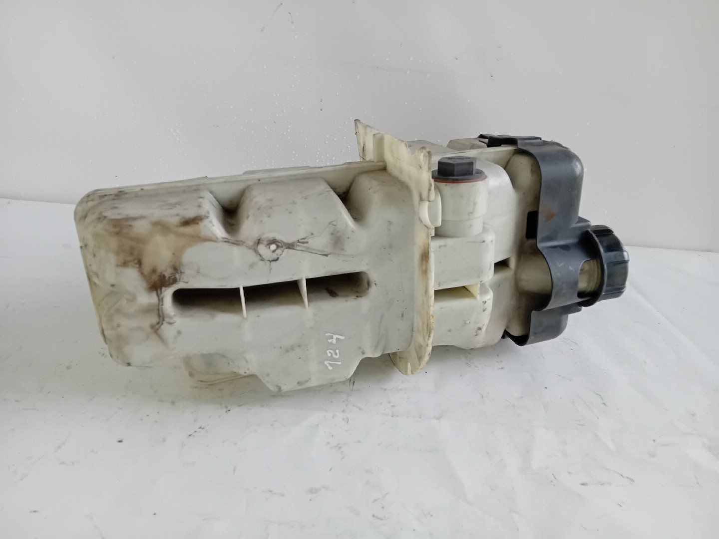 Deposito da Água SCANIA P,G,R,T - series | 03 -  Imagem-1