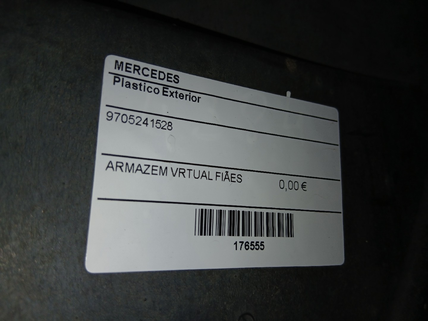 Plastico E>xterior MERCEDES-BENZ ATEGO | 98 - 04 Imagem-3