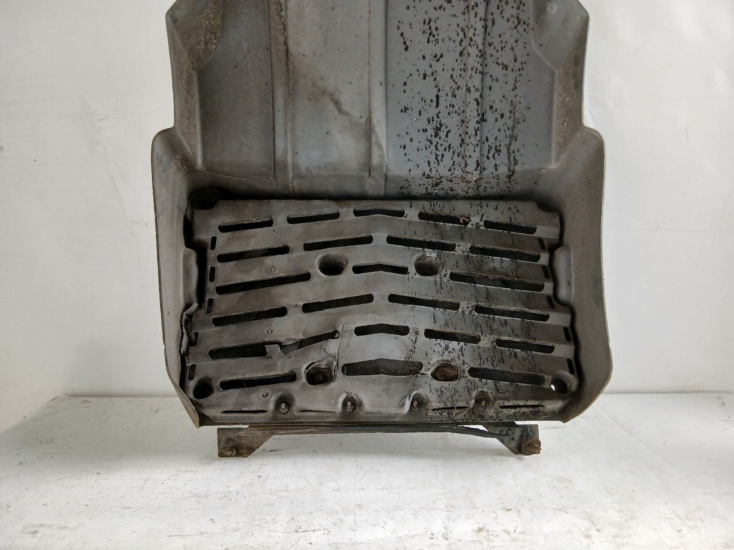 Guarda Lamas MERCEDES-BENZ ATEGO | 98 - 04 Imagem-7