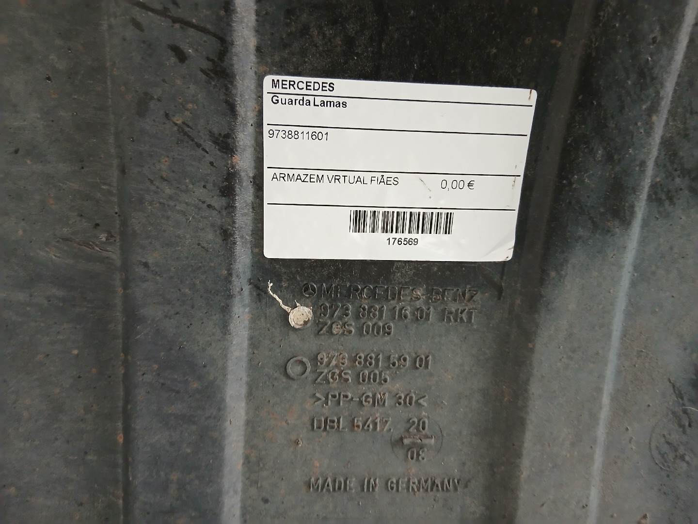 Guarda Lamas MERCEDES-BENZ ATEGO | 98 - 04 Imagem-2