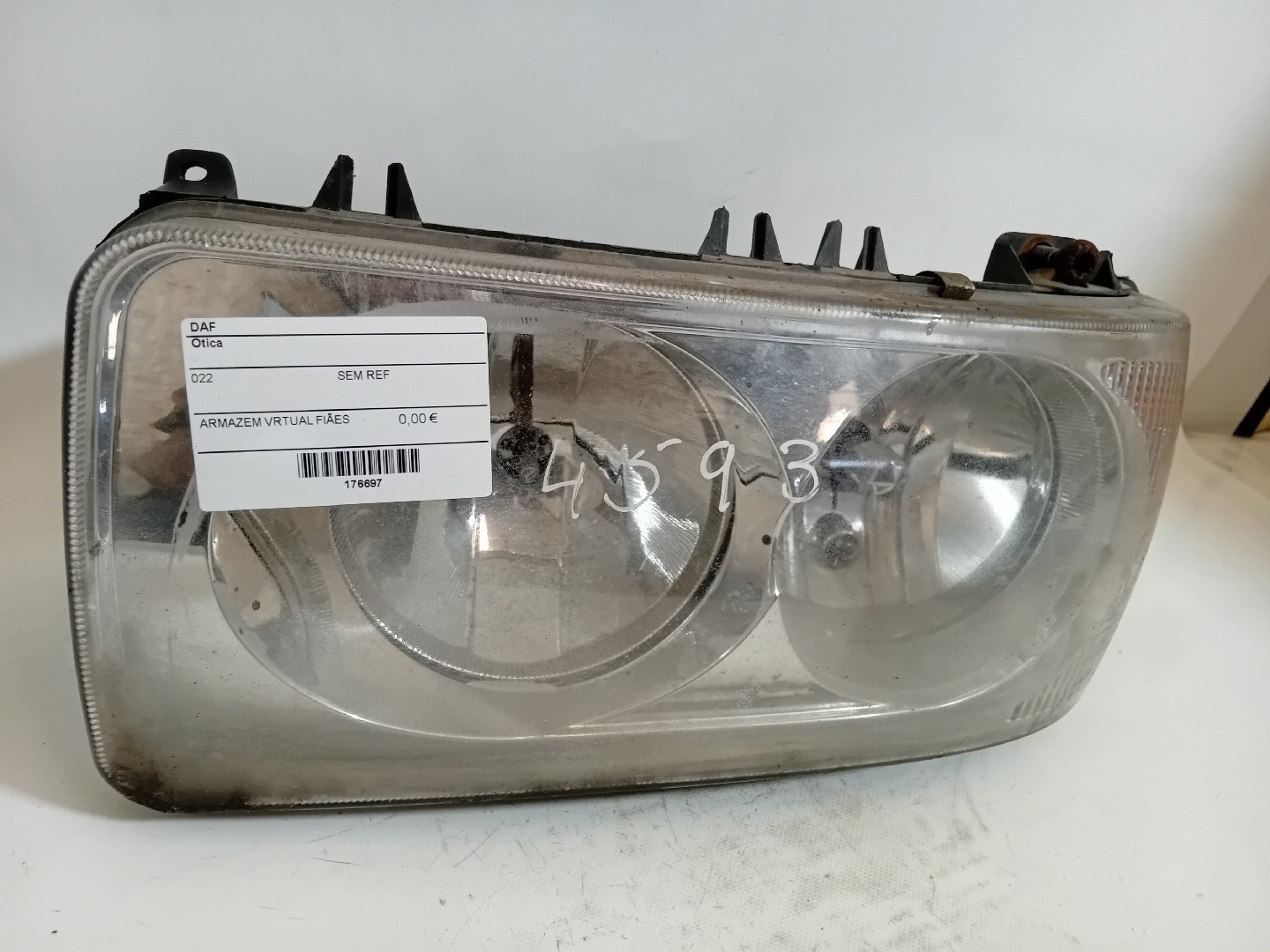 Otica DAF LF 45 | 01 -  Imagem-2