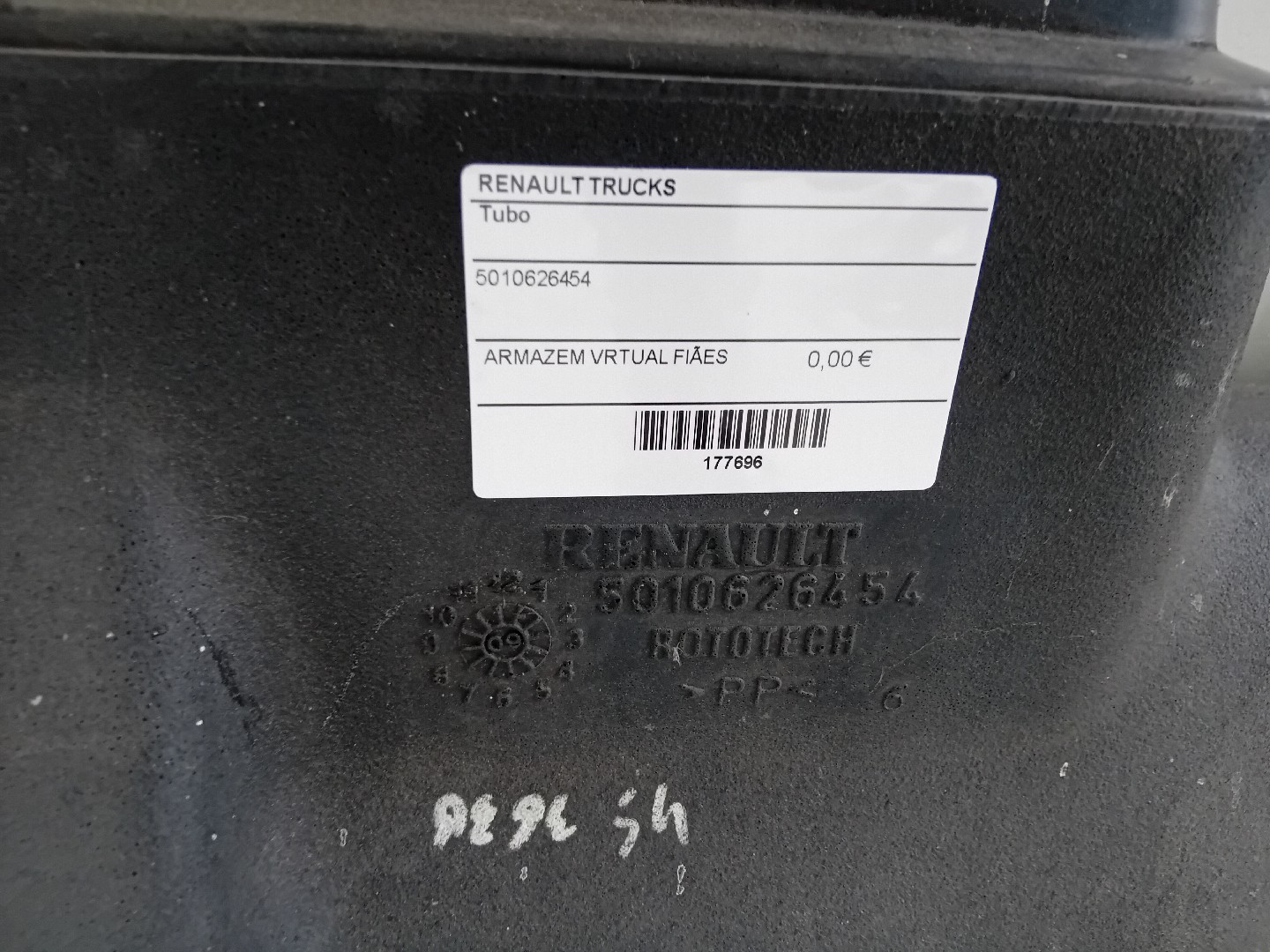 TUBO RENAULT TRUCKS Premium | 96 -  Imagem-3