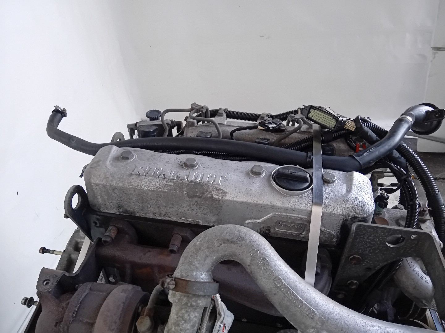 Engine RENAULT TRUCKS Midlum | 00 -  Imagem-9