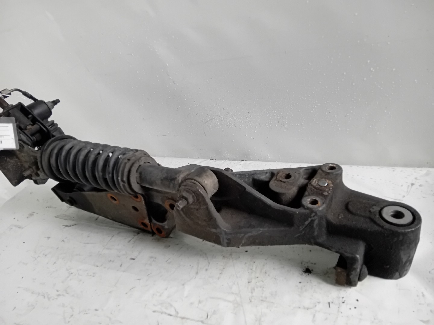 Braço suspensão de cabine  VOLVO FH | 05 -  Imagem-1