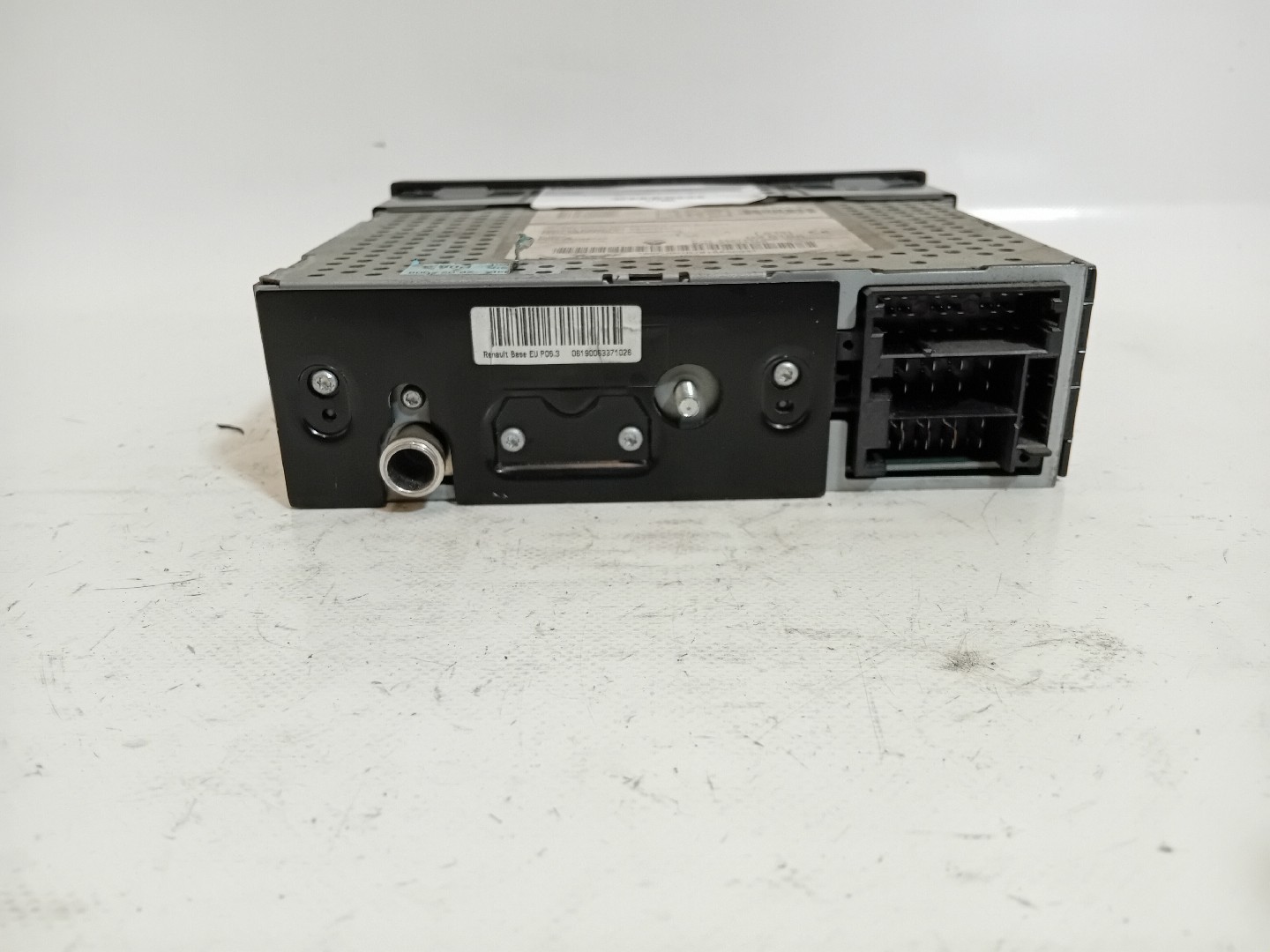 RADIO RENAULT TRUCKS Premium | 96 -  Imagem-3