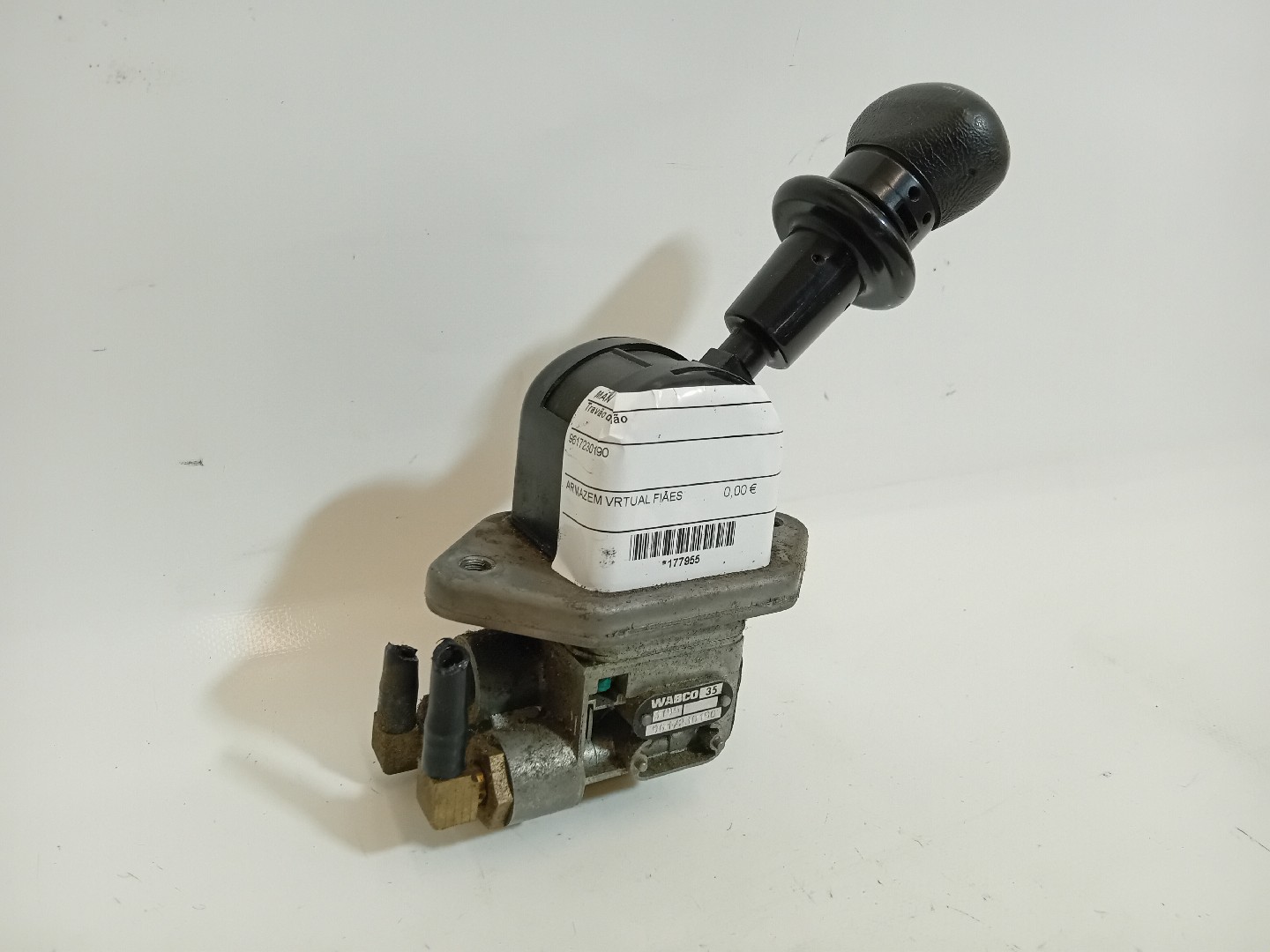 TRAVÃO DE MÃO MAN L 2000 | 93 -  Imagem-1