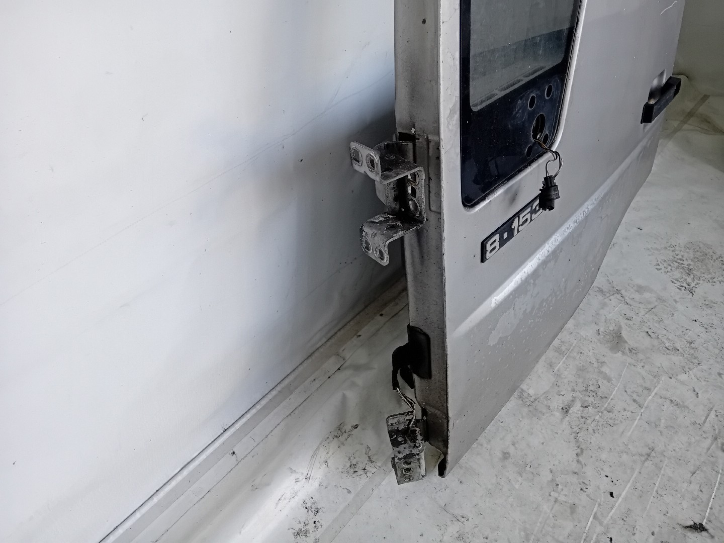Front Door Left  MAN L 2000 | 93 -  Imagem-4