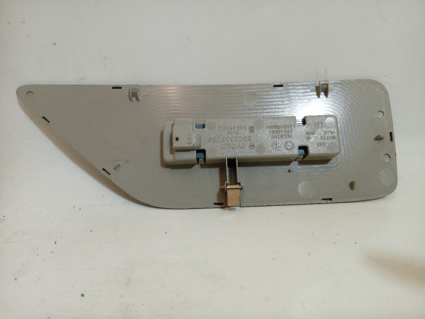 Luz Interior IVECO Stralis | 12 -  Imagem-2