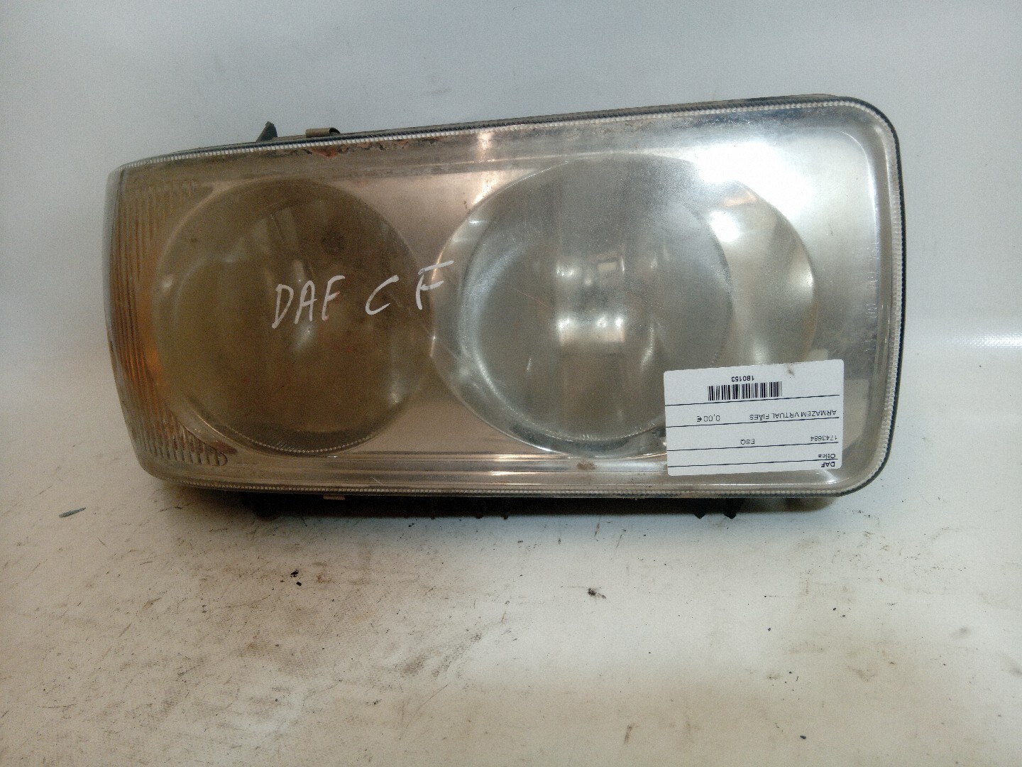 Otica DAF CF 85 | 01 - 13 Imagem-1