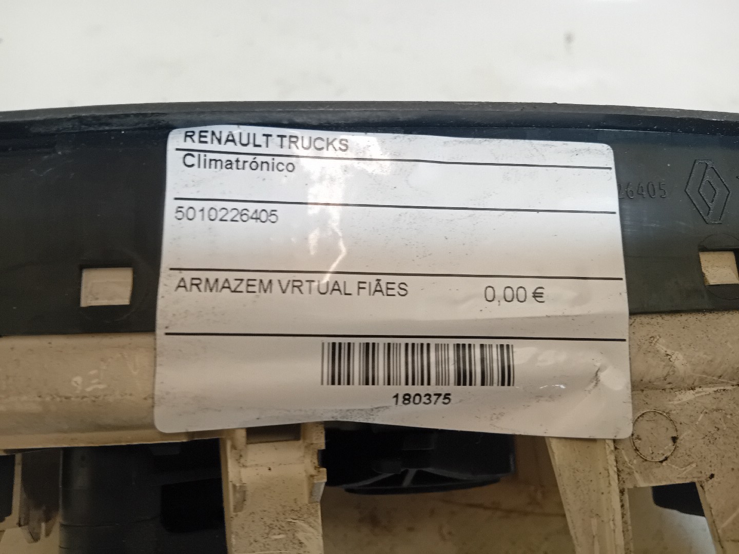 CLIMATRONICO RENAULT TRUCKS Premium 2 | 05 -  Imagem-2