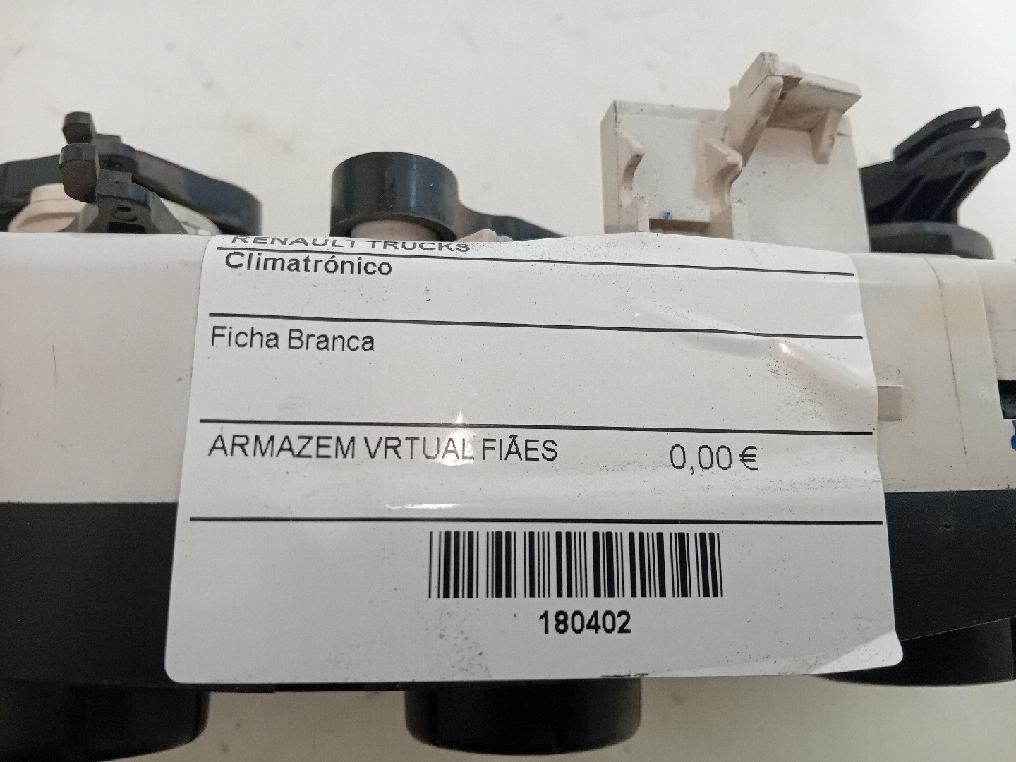 CLIMATRONICO RENAULT TRUCKS Premium 2 | 05 -  Imagem-3