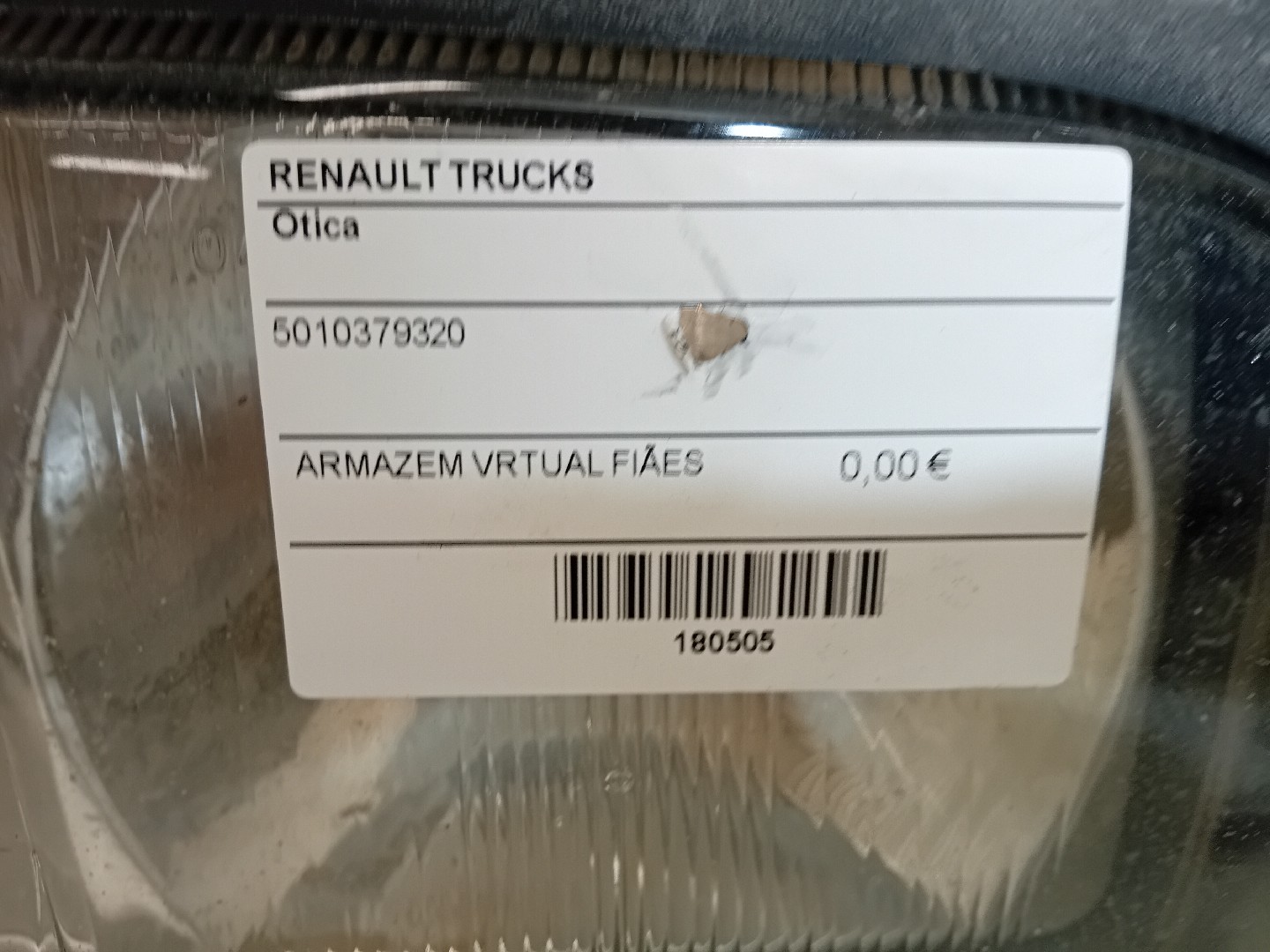 Otica RENAULT TRUCKS Premium | 96 -  Imagem-3