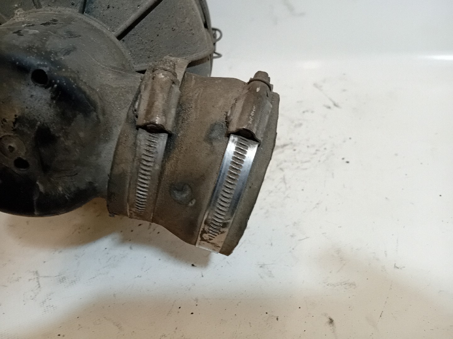 Caixa de Filtro de ar NISSAN CABSTAR (F23, H41, H42) | 92 - 11 Imagem-3
