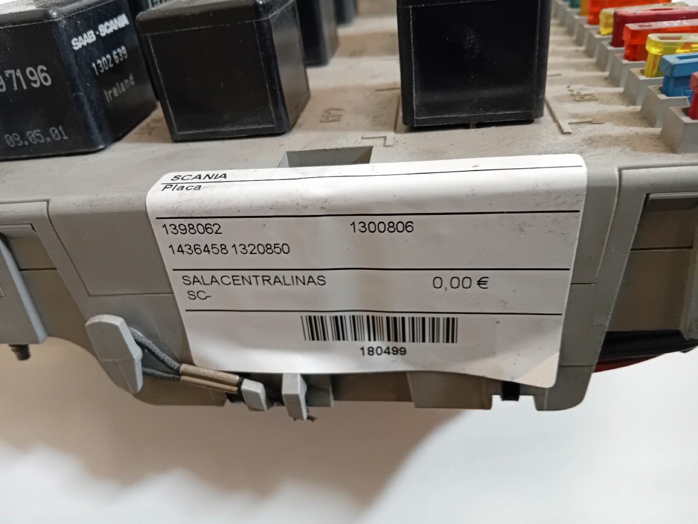 Placa SCANIA P,G,R,T - series | 03 -  Imagem-3