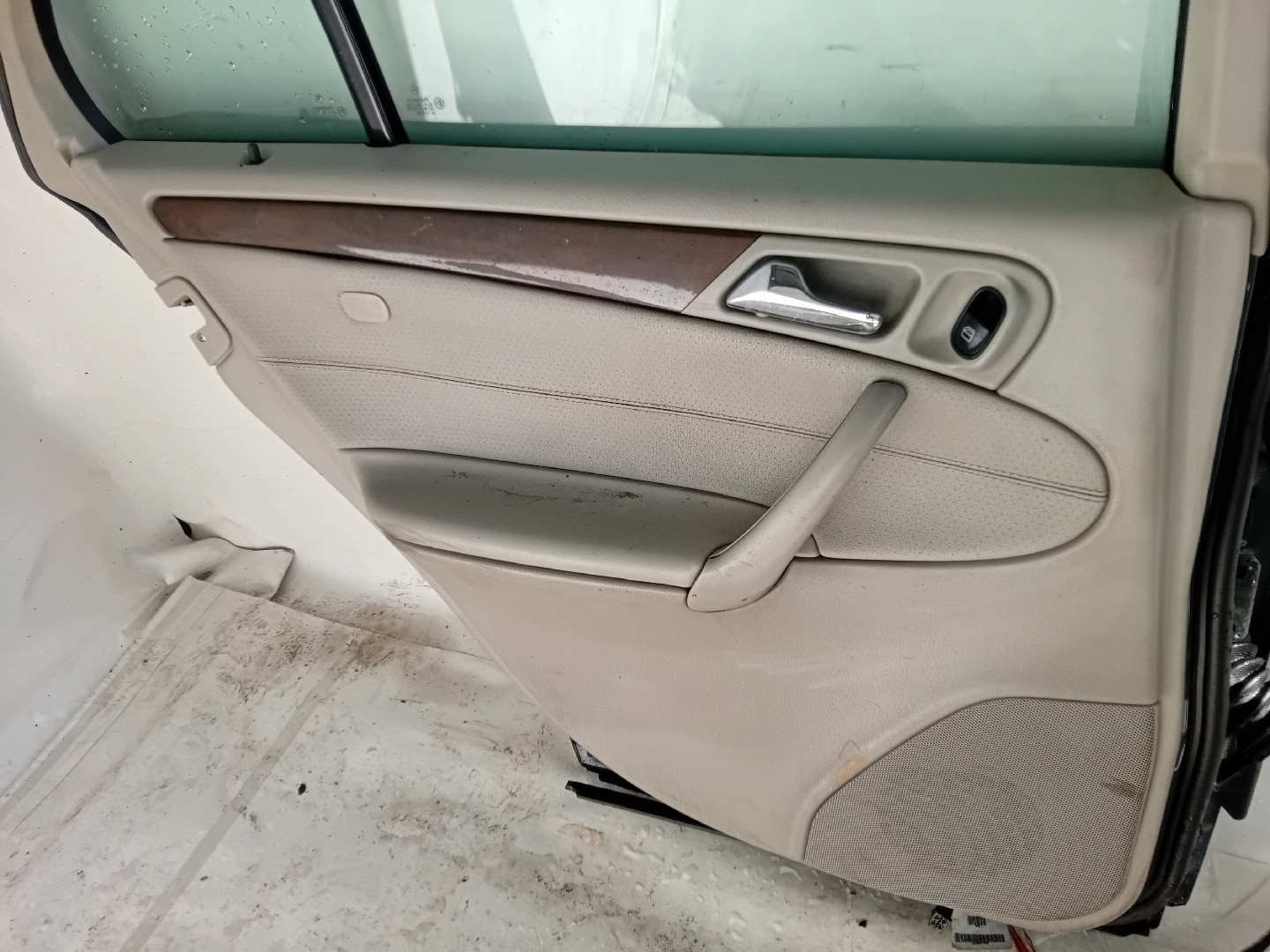 Rear Door Left MERCEDES-BENZ C-CLASS (W203) | 00 - 07 Imagem-8