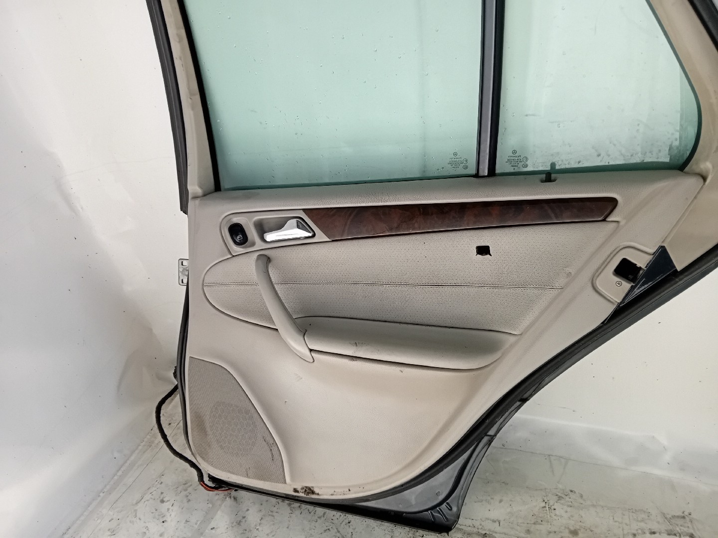 Front Door Right  MERCEDES-BENZ C-CLASS (W203) | 00 - 07 Imagem-9