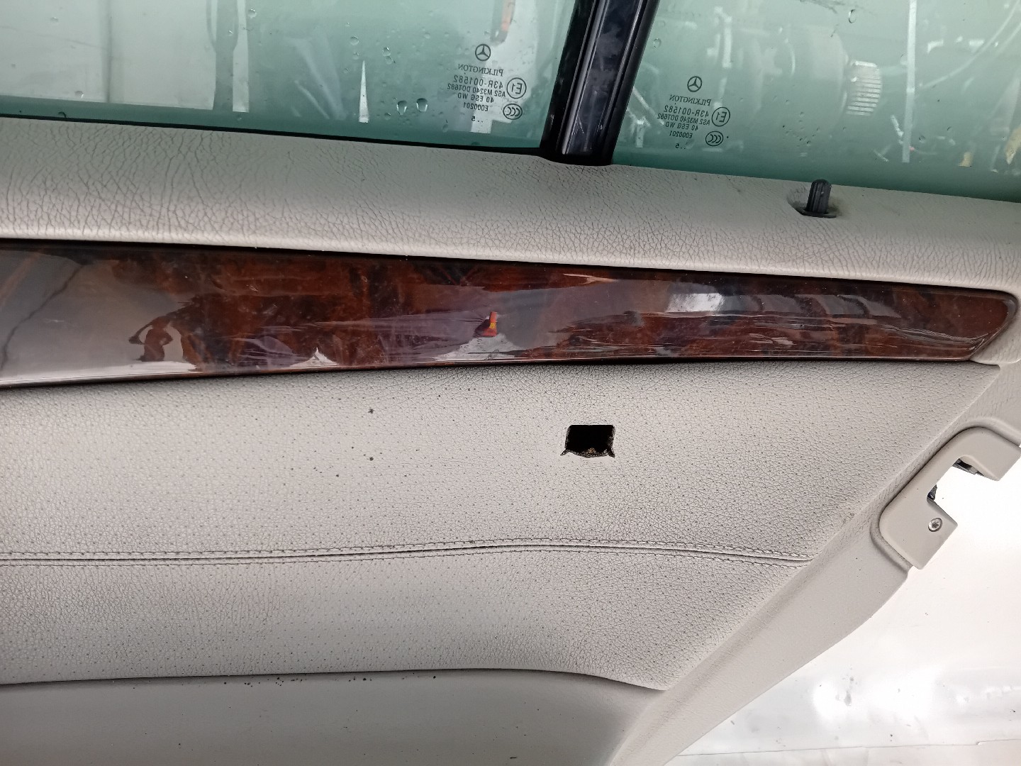 Front Door Right  MERCEDES-BENZ C-CLASS (W203) | 00 - 07 Imagem-10