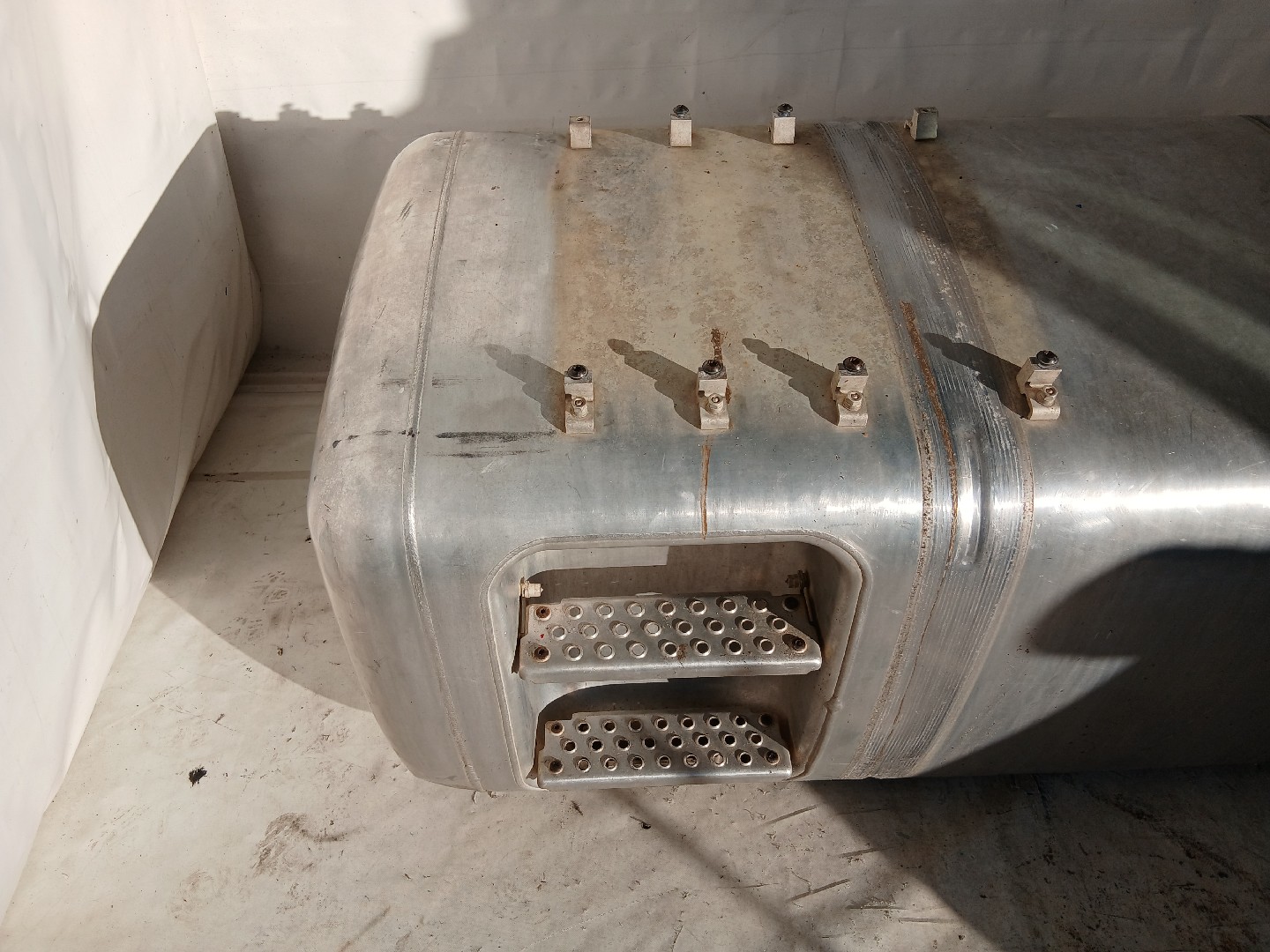 Fuel Tank MERCEDES-BENZ ACTROS MP4 | 11 -  Imagem-1