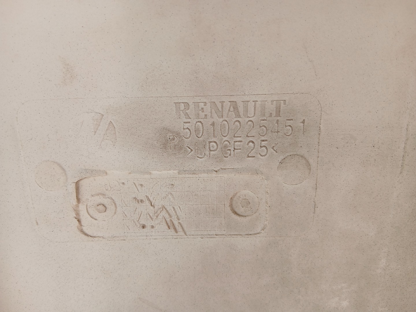 Grelha da Frente RENAULT TRUCKS Premium | 96 -  Imagem-3