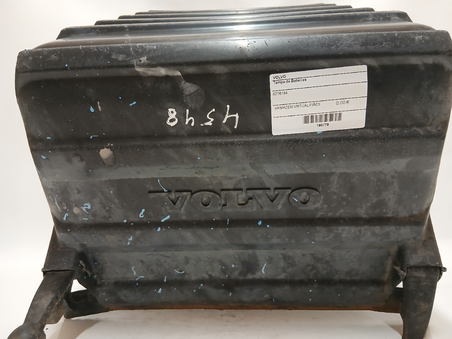 Tampa de Baterias  VOLVO FL | 00 -  Imagem-1