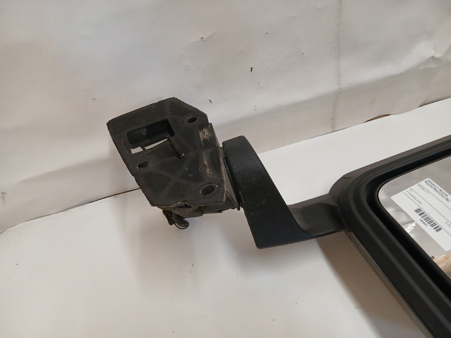 Espelho Retrovisor Dto RENAULT TRUCKS T-Serie | 13 -  Imagem-1