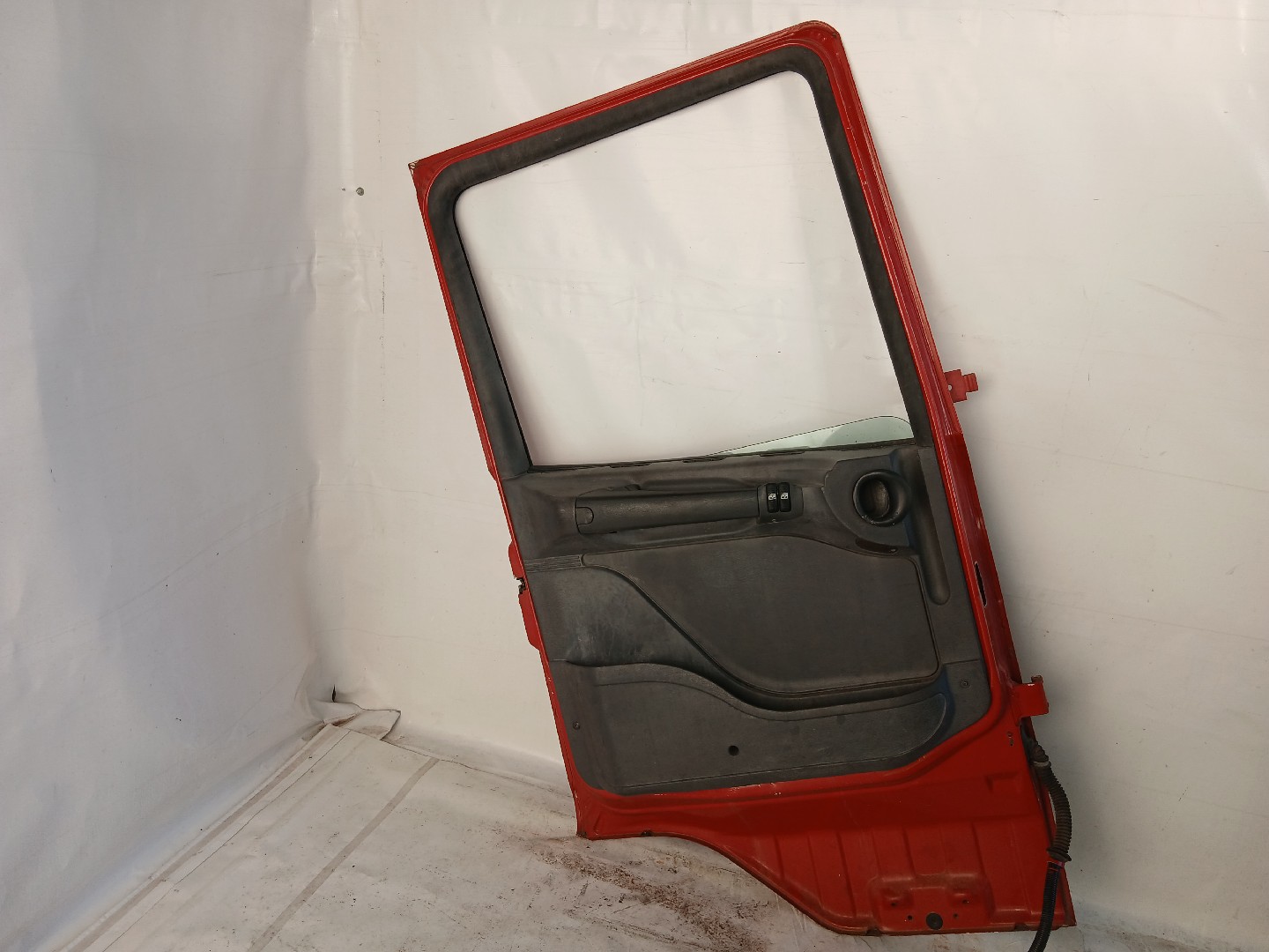 Front Door Left  SCANIA R124A Imagem-5