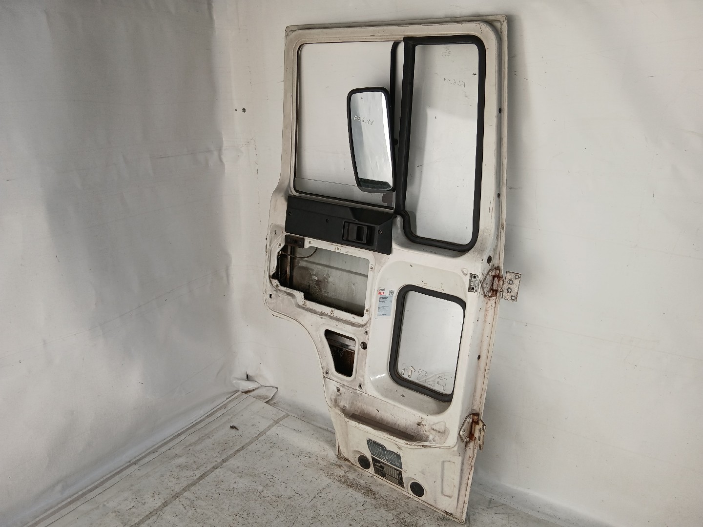 Front Door Left  VOLVO FL 6 | 85 - 00 Imagem-7