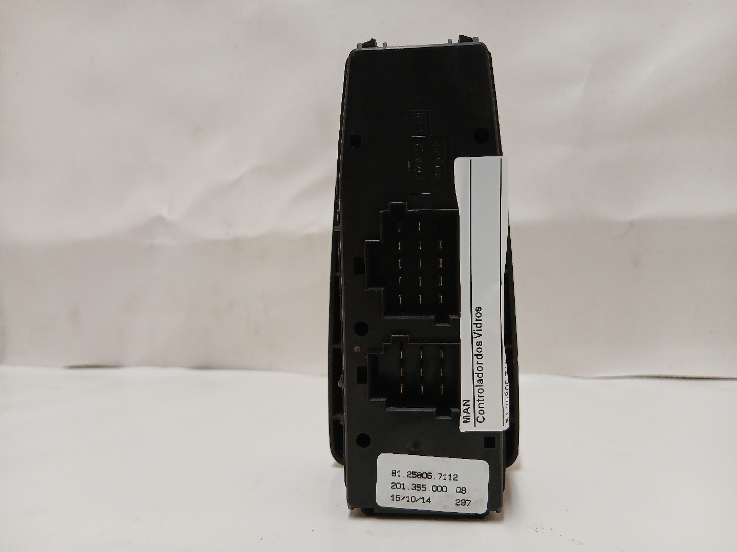 Controlador dos Vidros MAN TGX | 07 -  Imagem-1