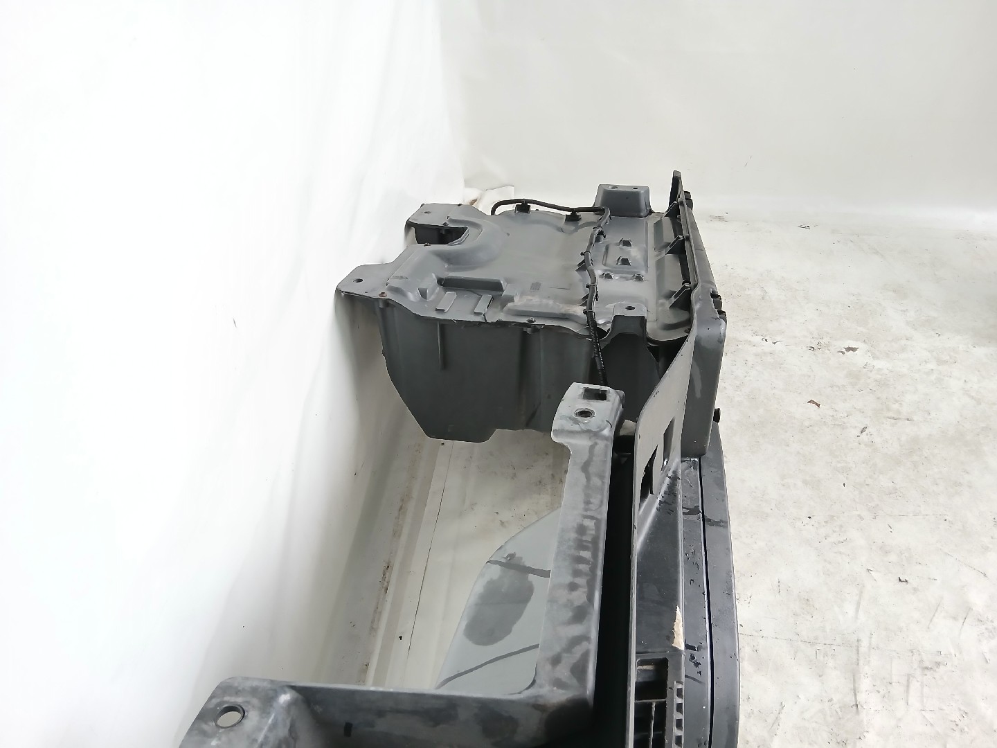 Estribo ESQ RENAULT TRUCKS T-Serie | 13 -  Imagem-3
