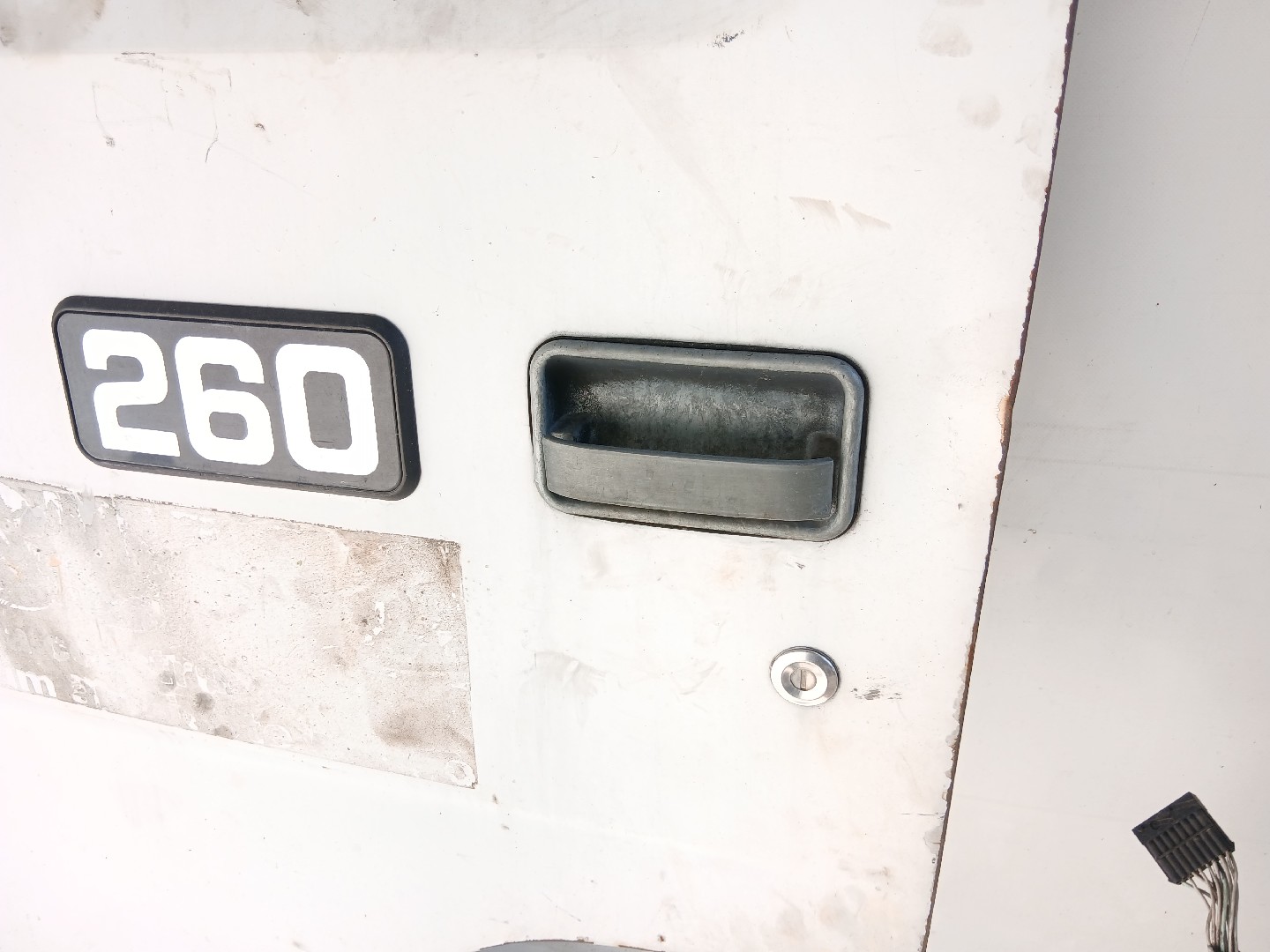 Porta Frente Esq VOLVO FL 6 | 85 - 00 Imagem-1