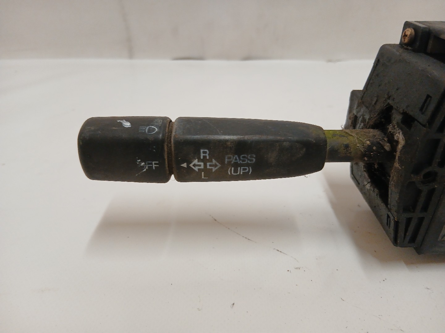 Base das Manetes MITSUBISHI Canter (FB7, FB8, FE7, FE8) 7.Generation | 01 Imagem-2