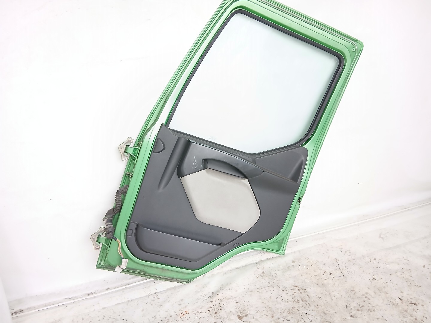 Porta Frente Dto VOLVO FL | 00 -  Imagem-2
