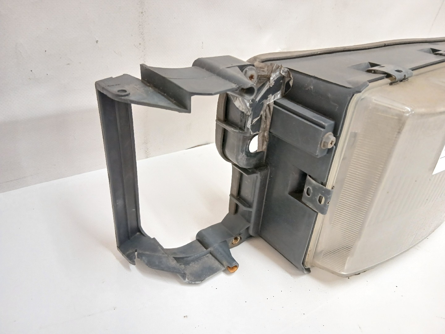 Otica SCANIA P,G,R,T - series | 03 -  Imagem-1