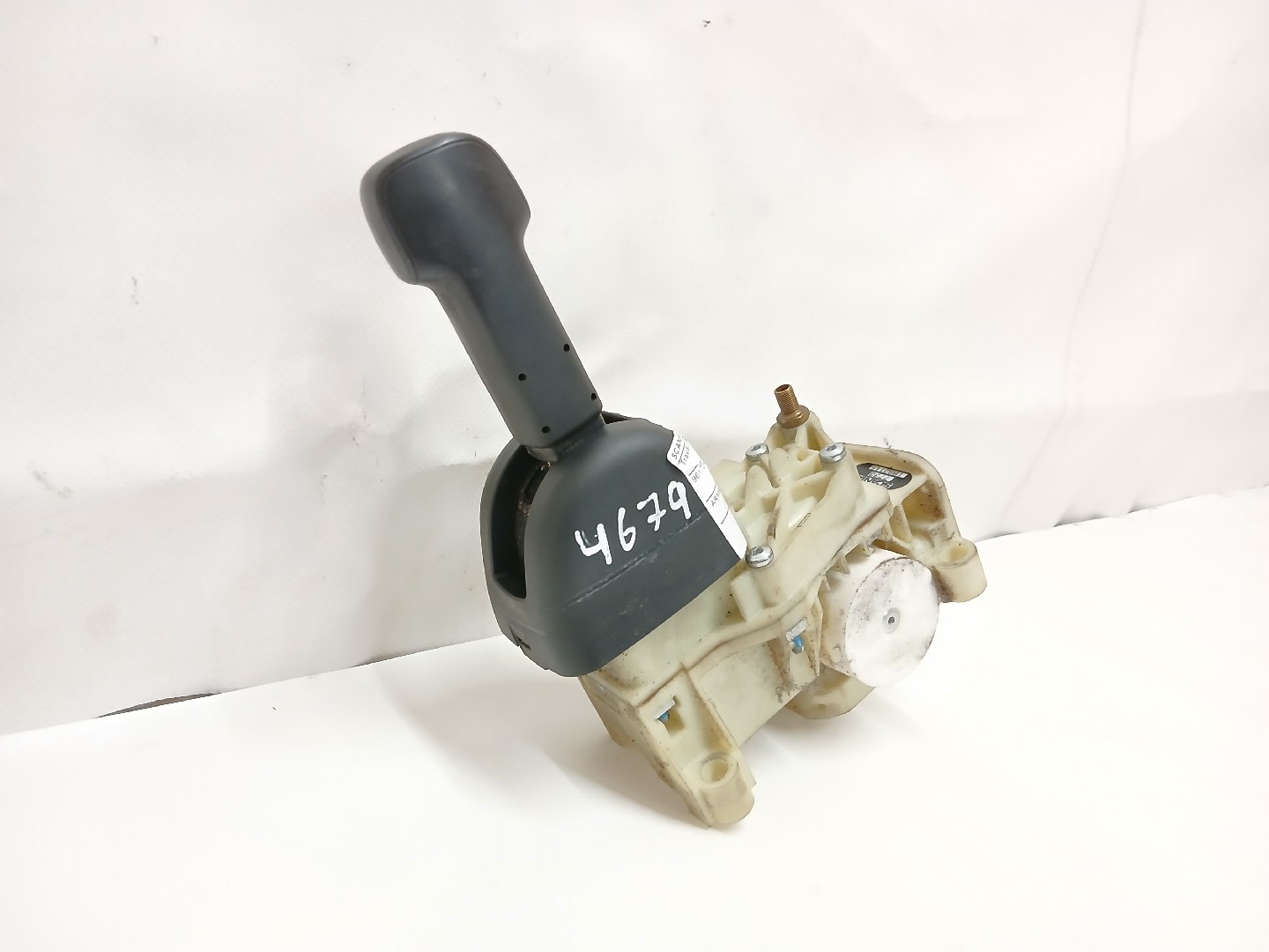 TRAVAO DE MAO ELETRICO SCANIA P,G,R,T - series | 03 -  Imagem-2