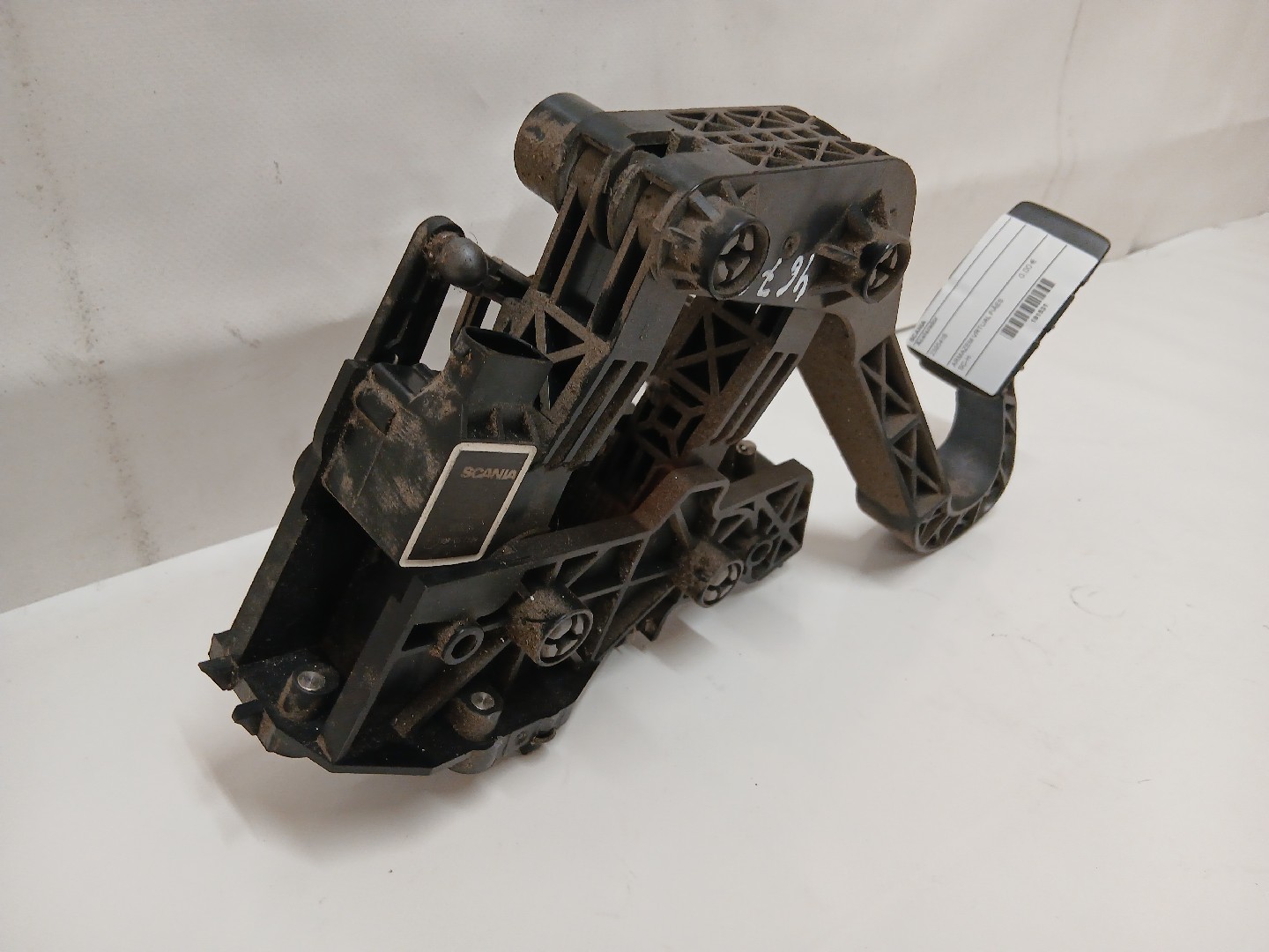 Acelarador SCANIA P,G,R,T - series | 03 -  Imagem-2