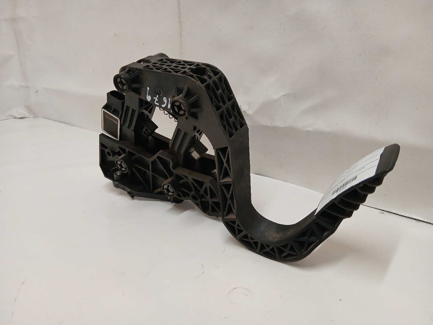 Acelarador SCANIA P,G,R,T - series | 03 -  Imagem-3