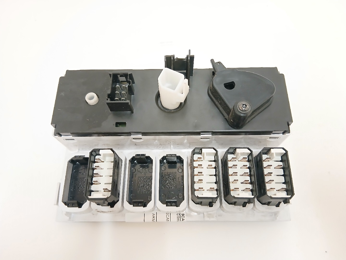 CLIMATRONICO SCANIA P,G,R,T - series | 03 -  Imagem-1