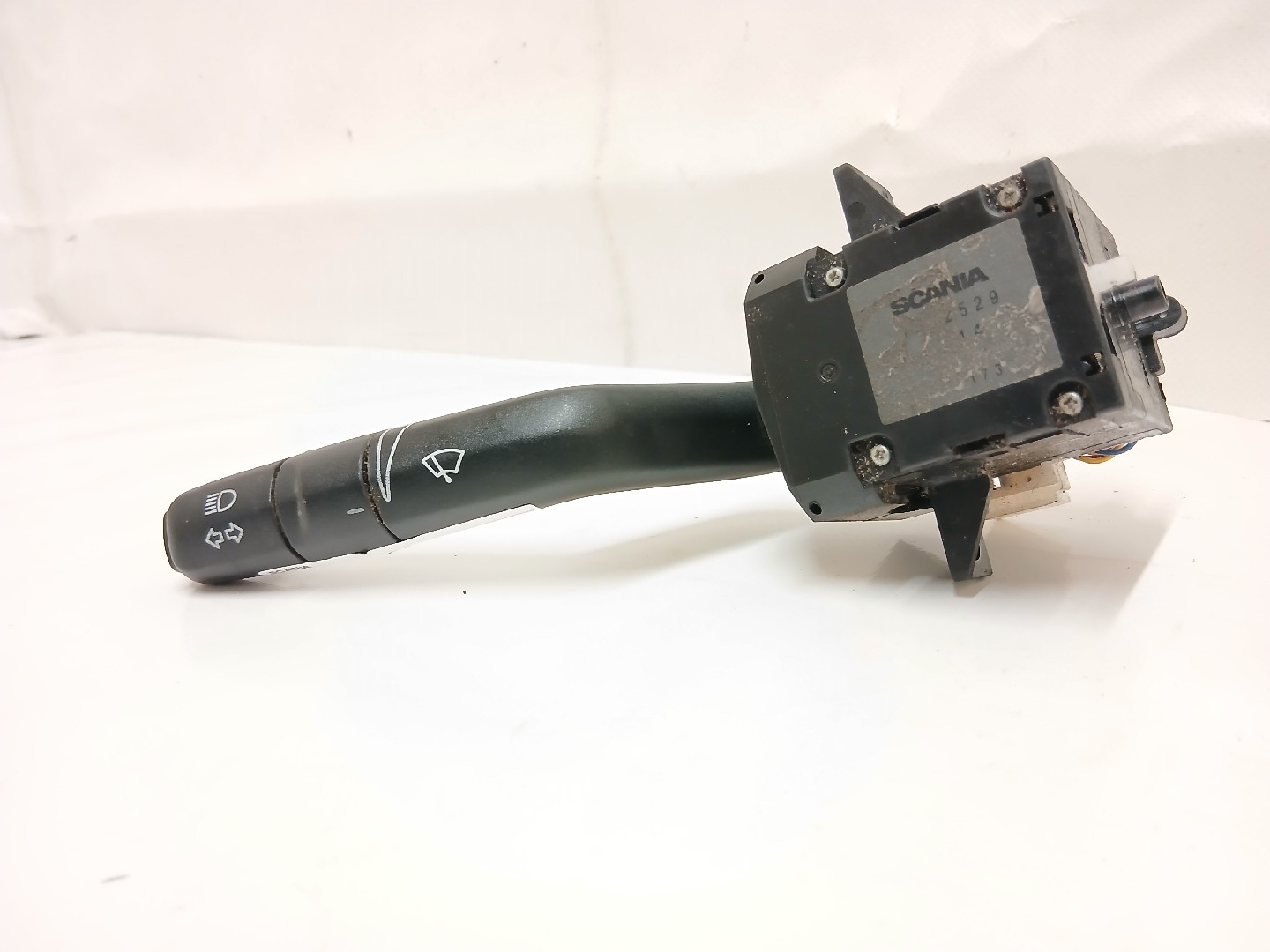 MANETE DOS PISCAS SCANIA P,G,R,T - series | 03 -  Imagem-1