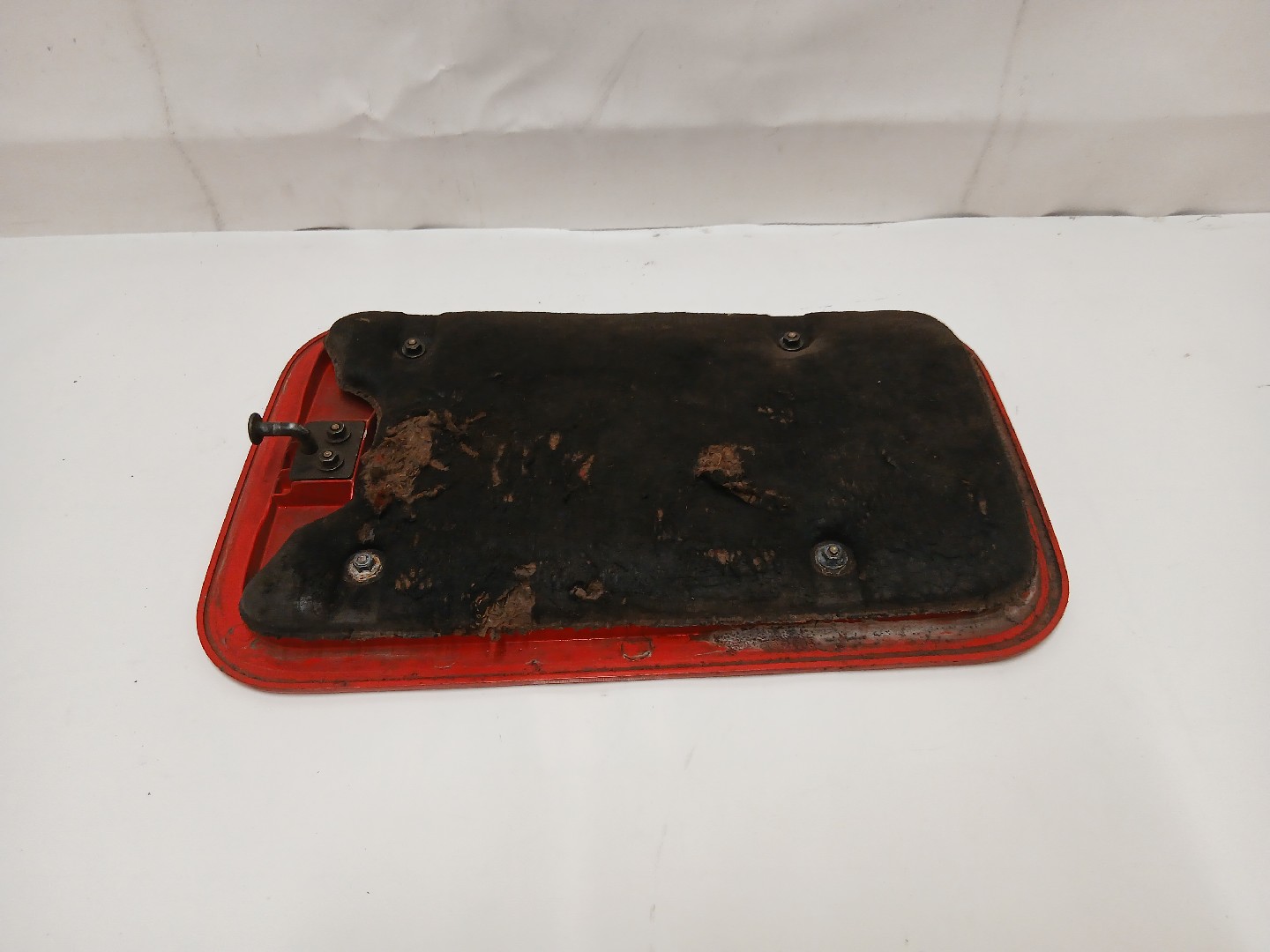 Tampa da Mala SCANIA P,G,R,T - series | 03 -  Imagem-1