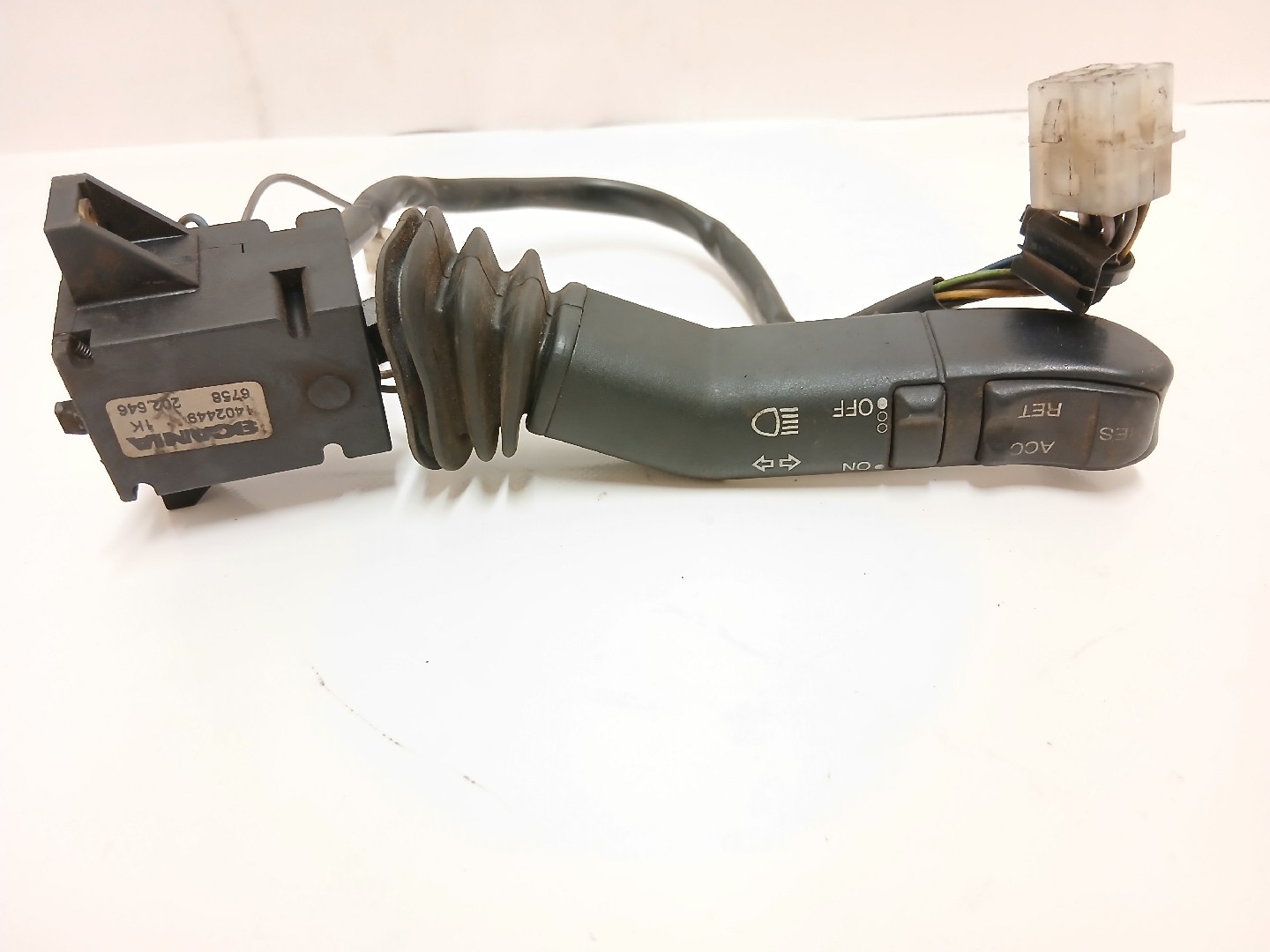 MANETE DOS PISCAS SCANIA P,G,R,T - series | 03 -  Imagem-0