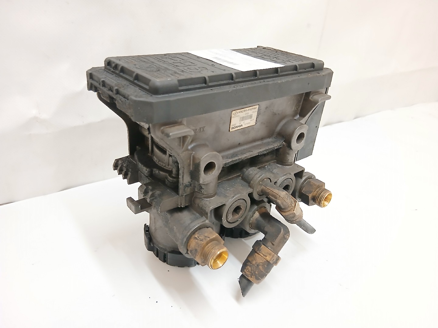 ELECTRO VALVULA  SCANIA P,G,R,T - series | 03 -  Imagem-1