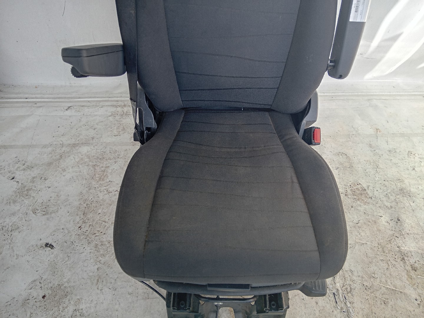 Banco do Passageiro SCANIA P,G,R,T - series | 03 -  Imagem-1