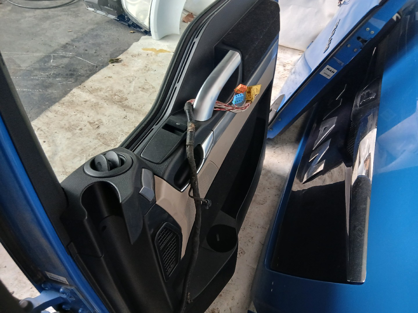 Porta Frente Dto MAN TGX | 07 -  Imagem-3