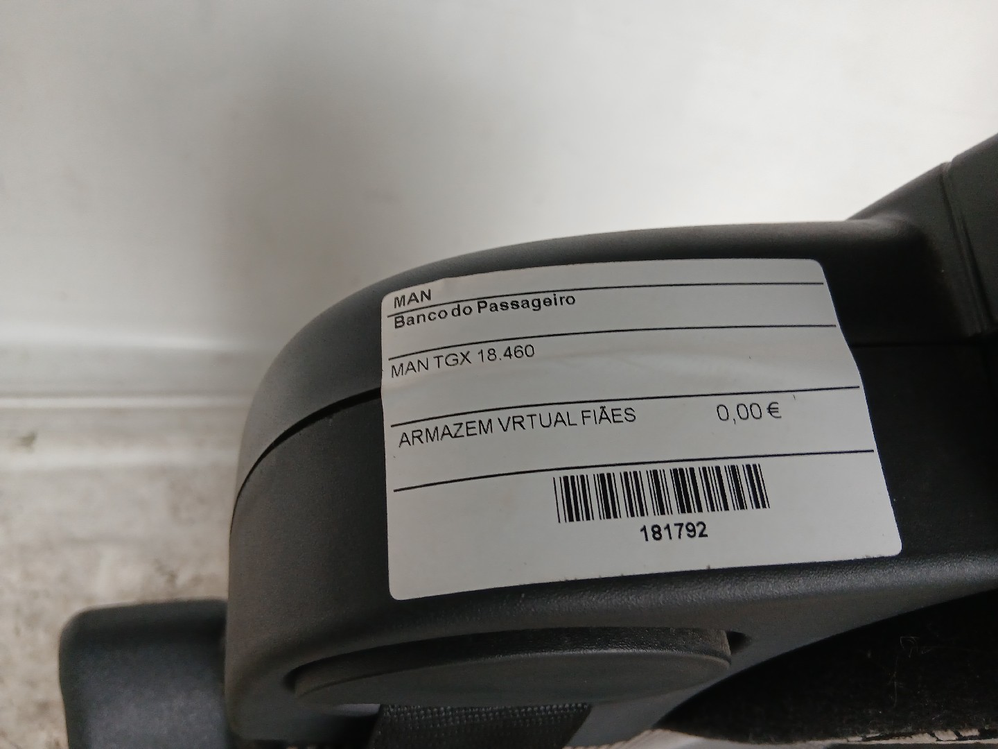 Banco do Passageiro MAN TGX | 07 -  Imagem-5