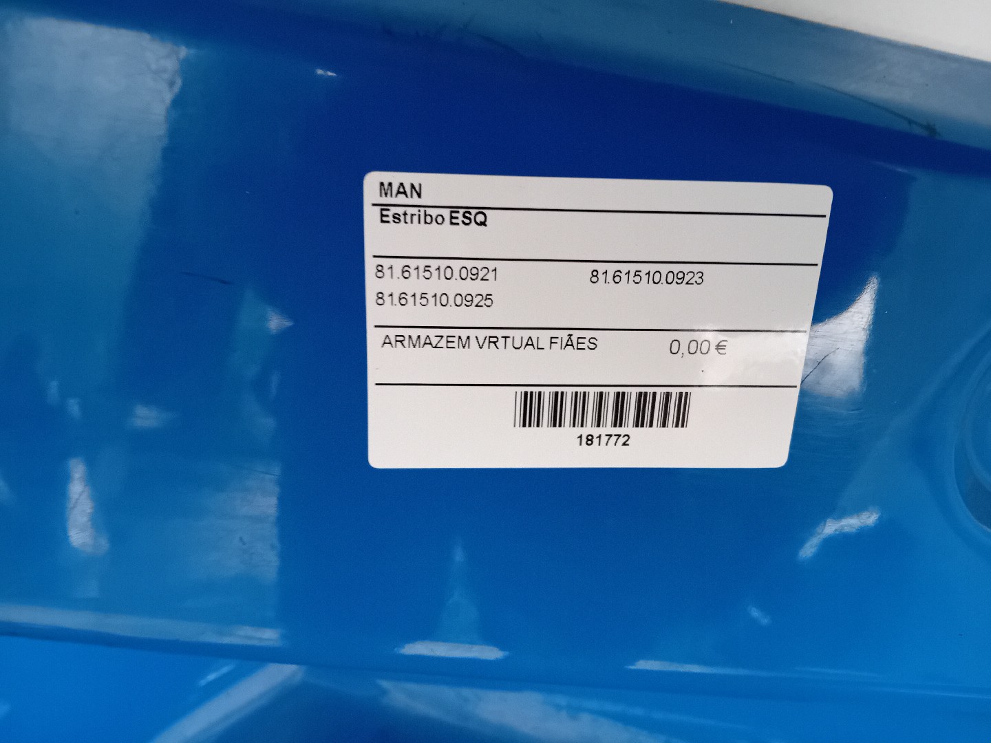 Estribo ESQ MAN TGX | 07 -  Imagem-3