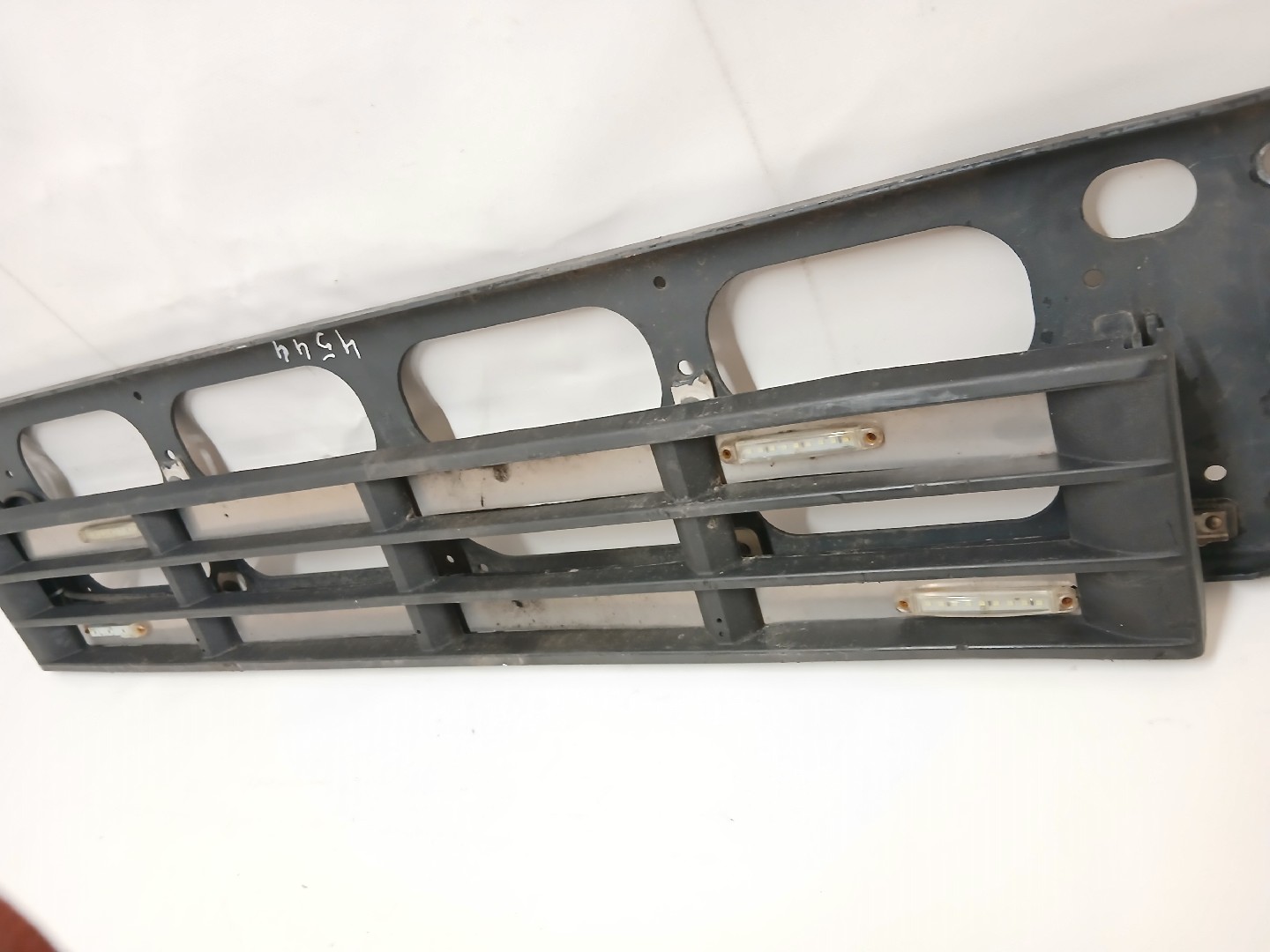 GRELHA/DEGRAU VOLVO FH | 05 -  Imagem-2