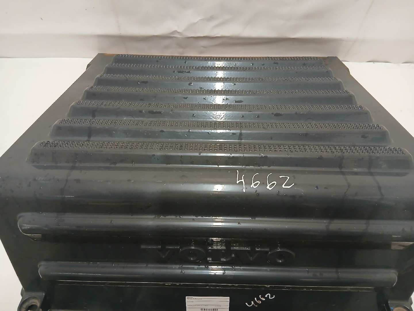 Tampa de Baterias  VOLVO FM 9 | 01 - 05 Imagem-2